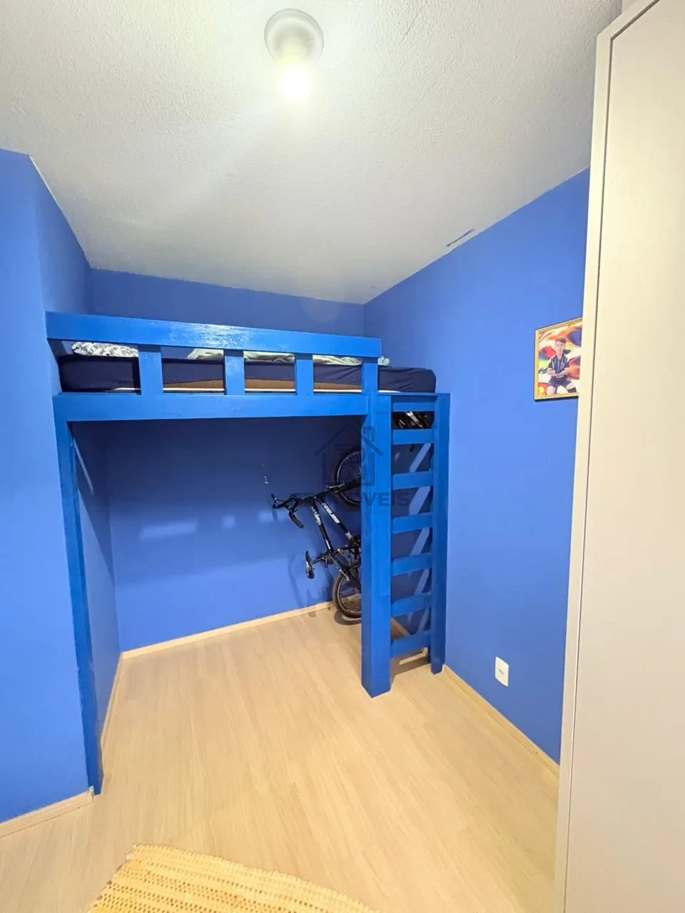 Imagens do imóveis LINDO APARTAMENTO SEMI MOBILIADO À VENDA NO PARQUE GUARANI